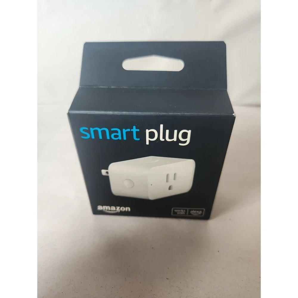 New Factory Sealed Amazon Smart Plug Whte C2YY37 Works W/Alexa Add Voice Control